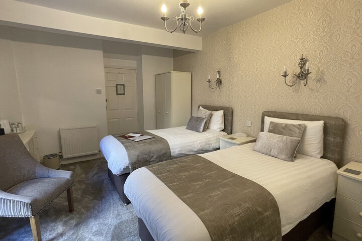 Room 13 of 60