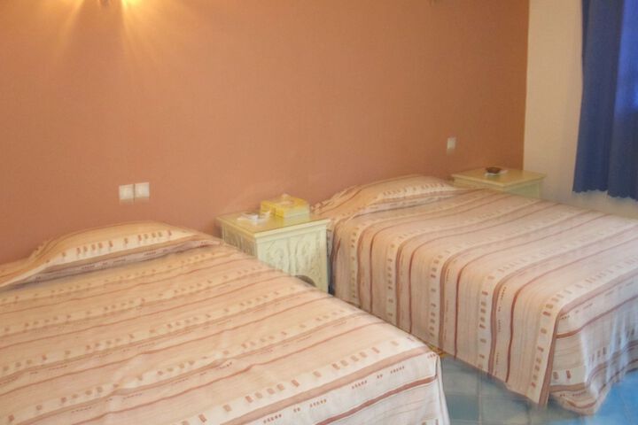 Room 8 of 20