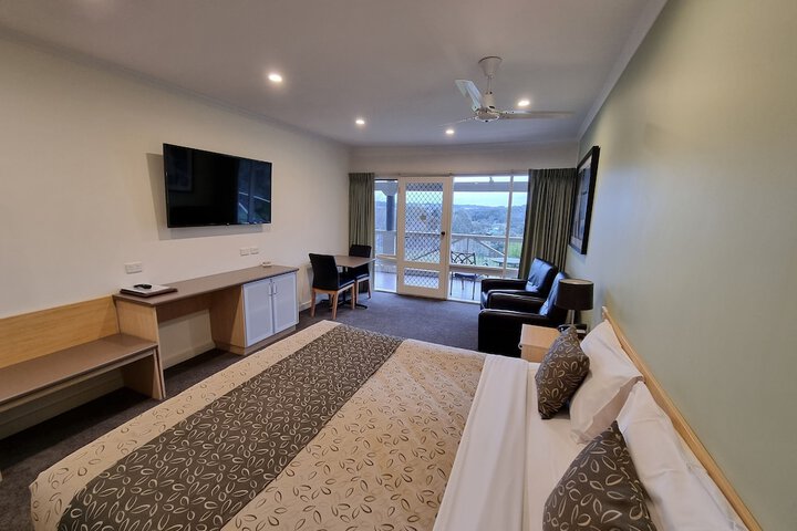 Room 9 of 40