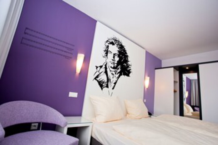 Room 54 of 71