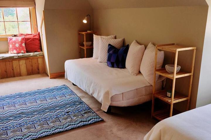 Room 74 of 108