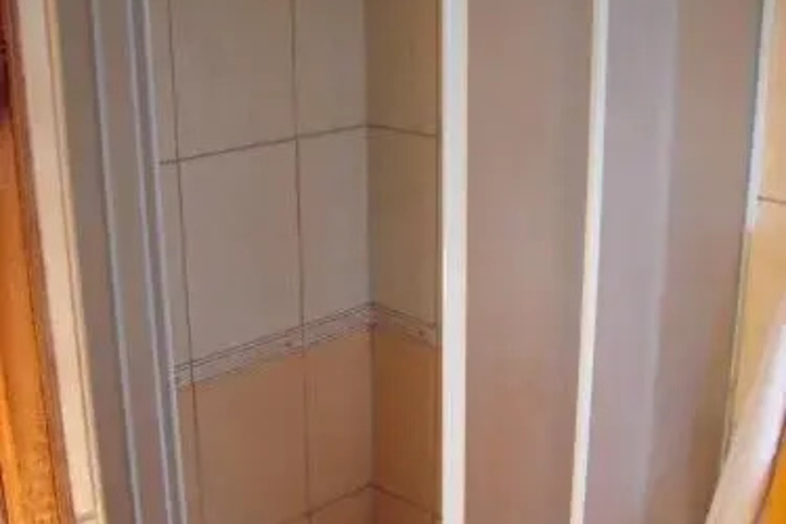 Room 10 of 10