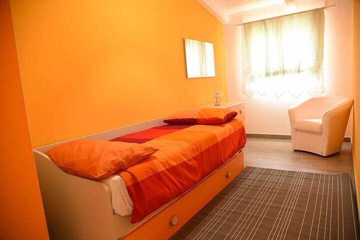 Room 3 of 46