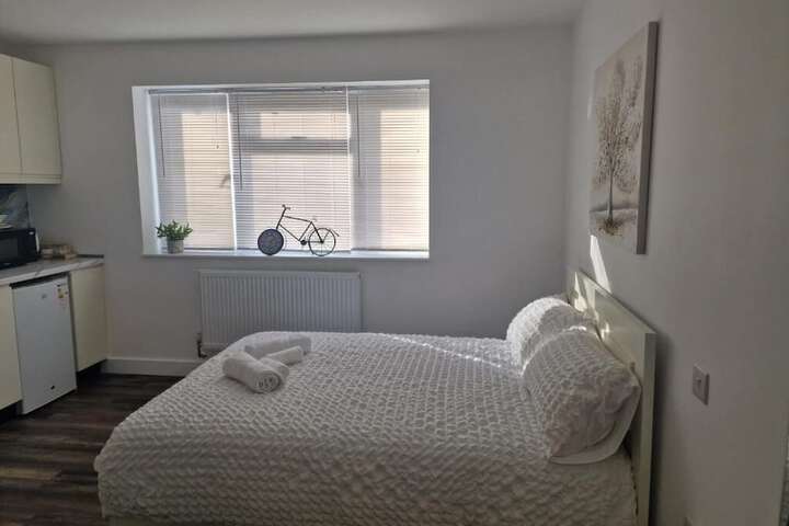 Room 37 of 104