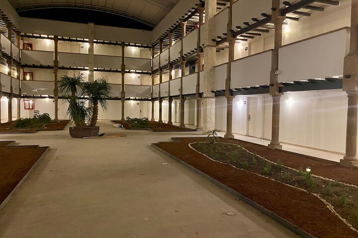 Hotel Exterior 158 of 166
