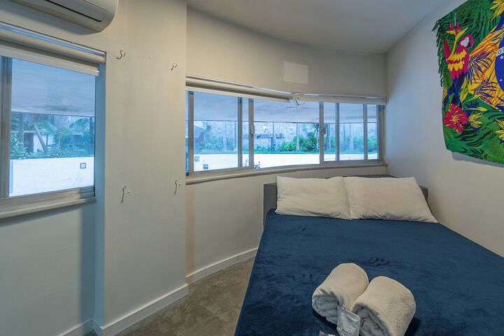 Room 14 of 43