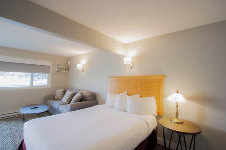 Room 16 of 37