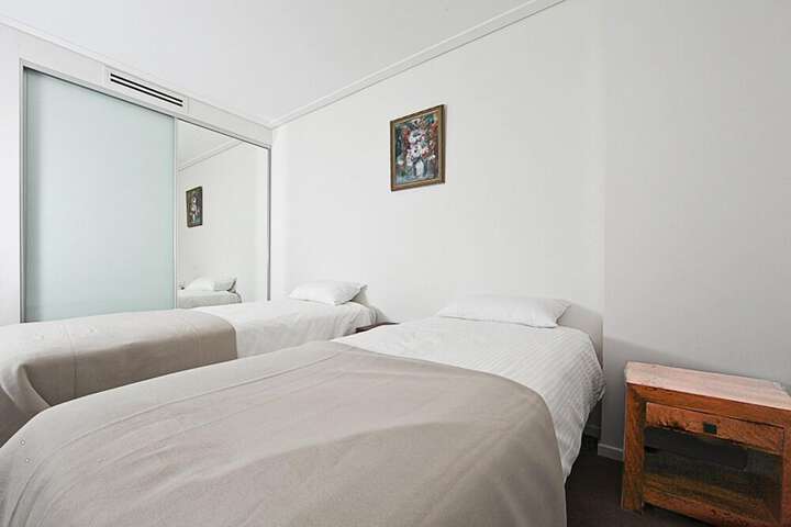 Room 48 of 255