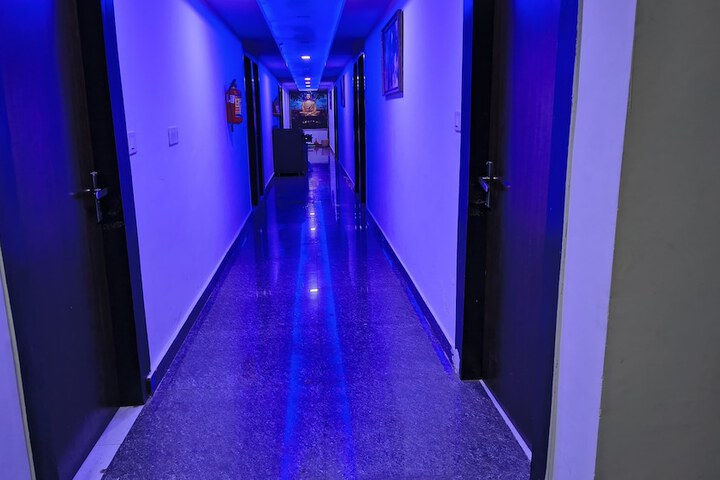 Hotel Interior 6 of 39