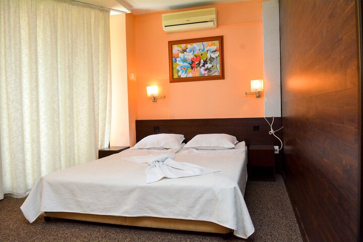 Room 19 of 46