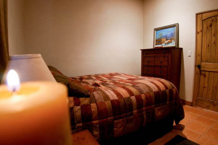 Room 12 of 100