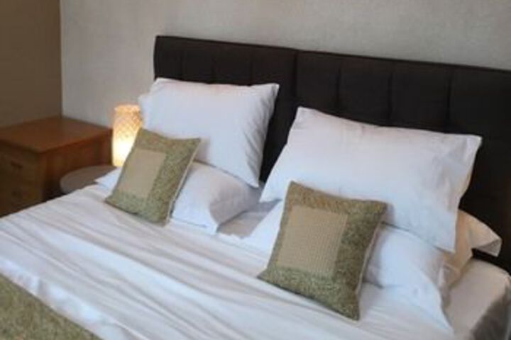 Room 3 of 9