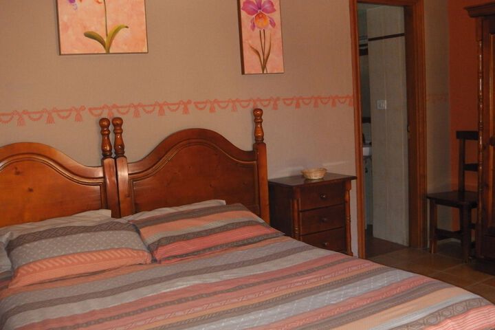 Room 5 of 33