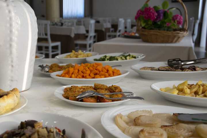 Dining 66 of 125