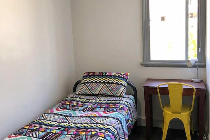 Room 16 of 39