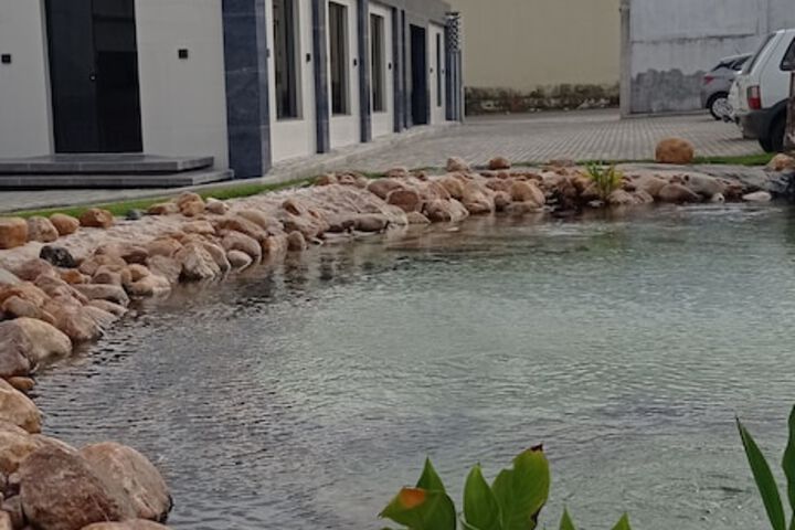 Pool 11 of 16