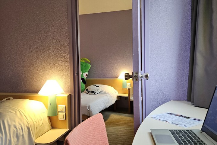Room 11 of 63