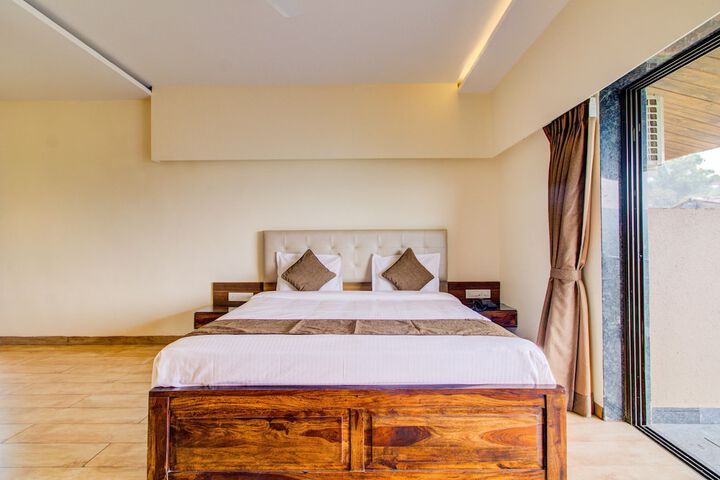 Room 6 of 35