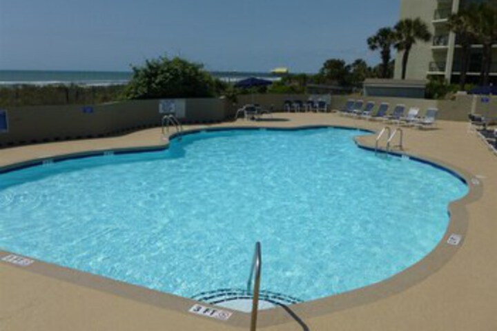 Pool 32 of 61