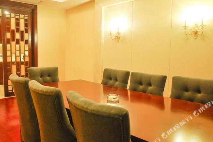 Jingang Longwan Hotel