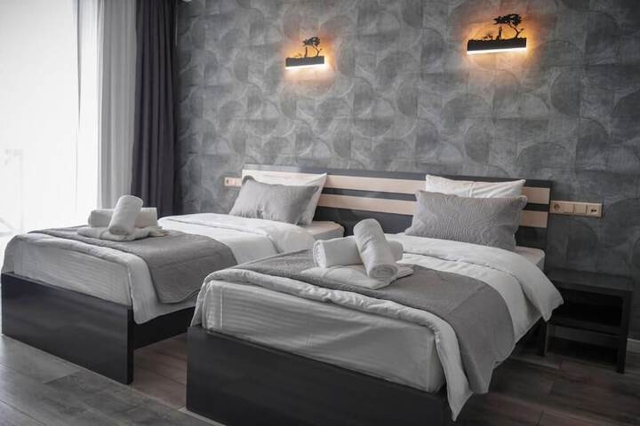 Room 2 of 13
