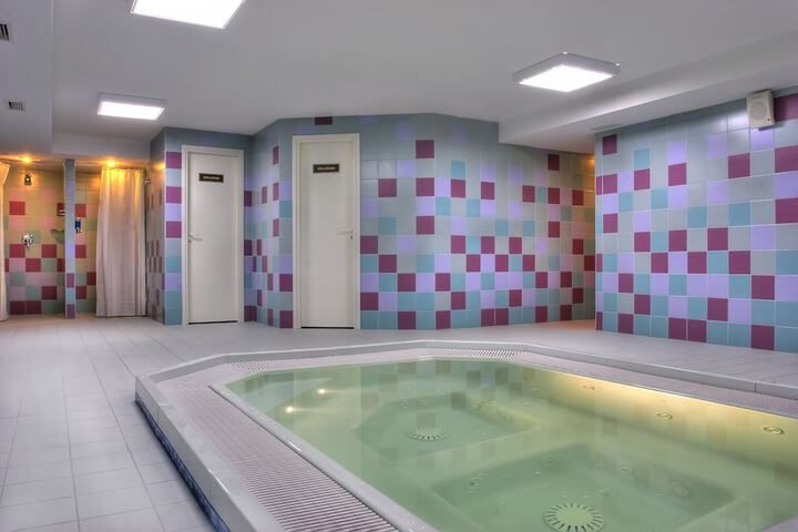 Pool Hotel