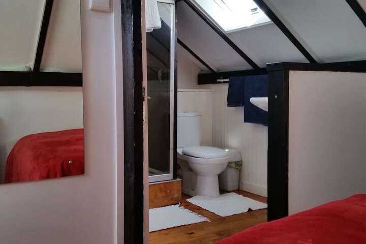 Room 11 of 31