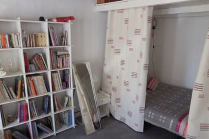 Room 8 of 28