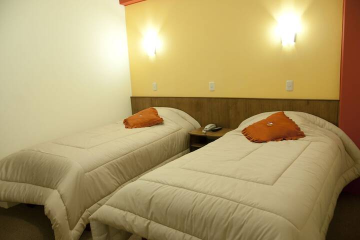 Room 6 of 22