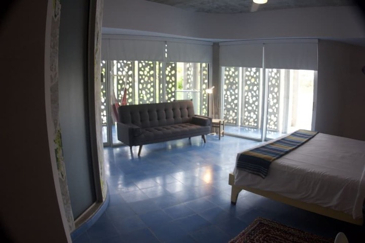 Room 9 of 68