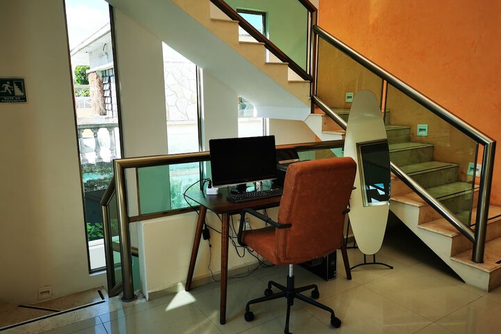 Business Center 69 of 80