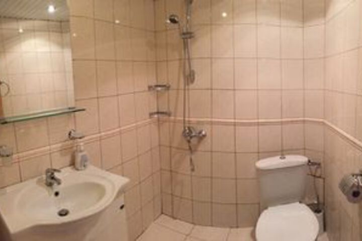 Room 5 of 36