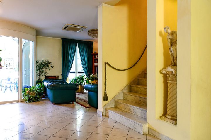 Hotel 2 of 42