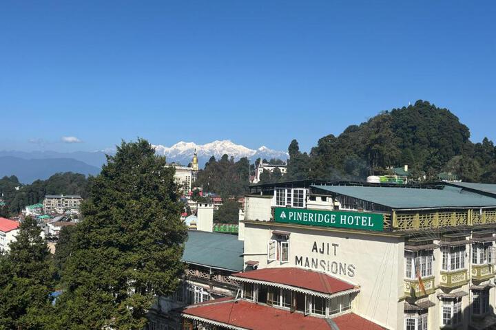 Pineridge Hotel at Mall Road