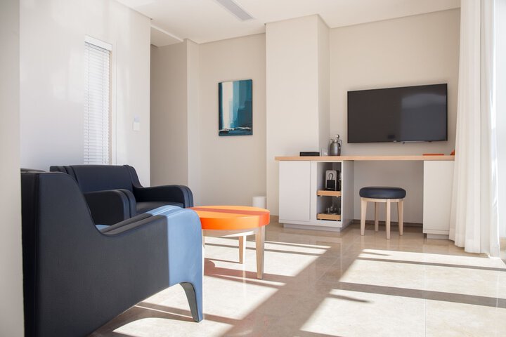 Room 15 of 50