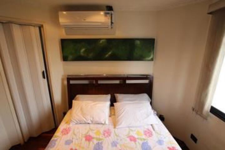 Room 8 of 24