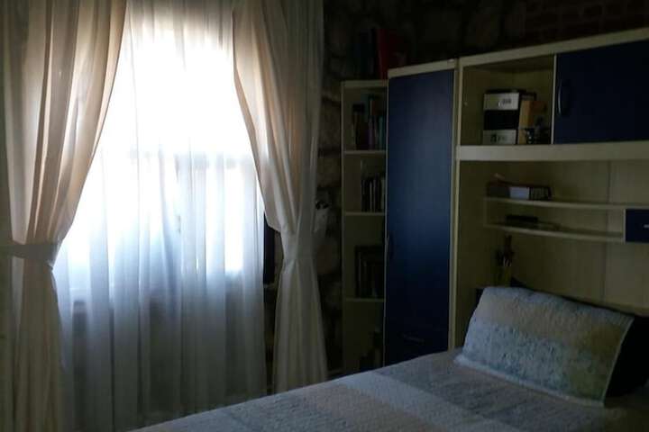 Room 7 of 19