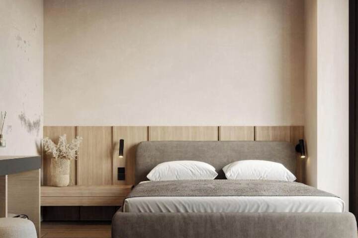 Room 10 of 165