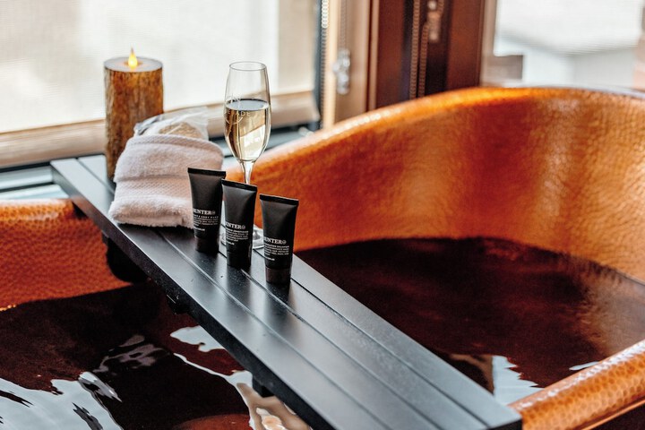 Bathroom amenities