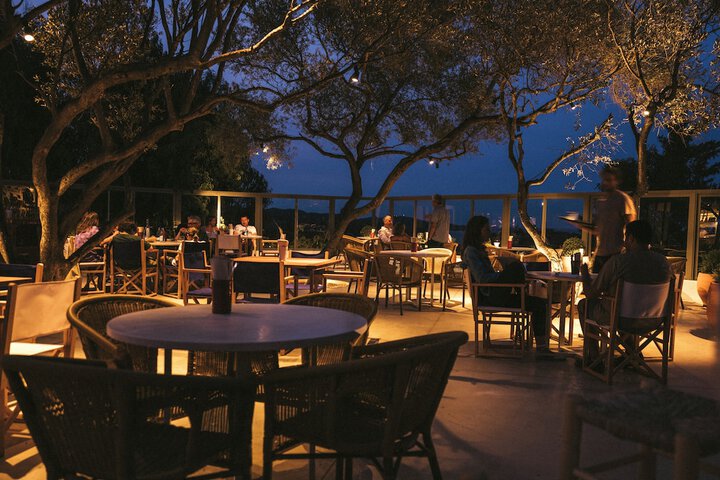Dining 70 of 75