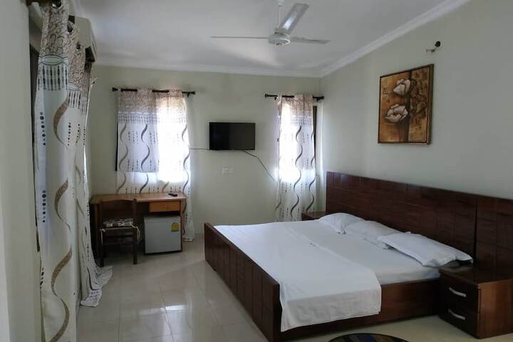 Room 2 of 14