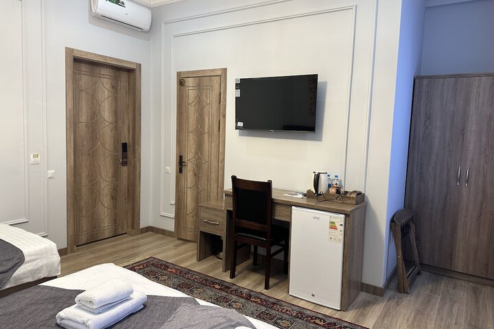 Room 30 of 69