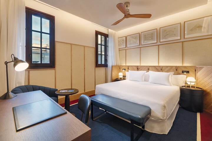 Room 13 of 79
