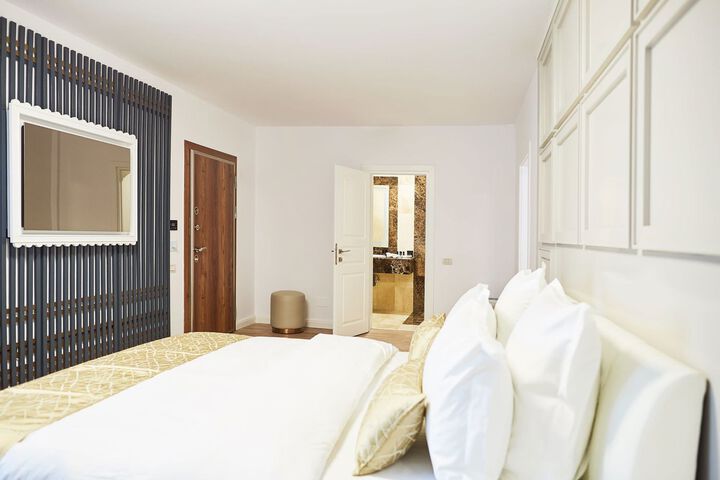 Room 45 of 60