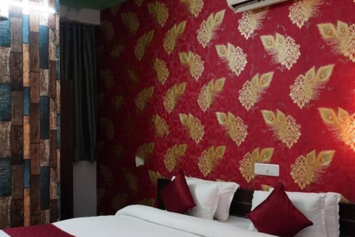 Room 12 of 31