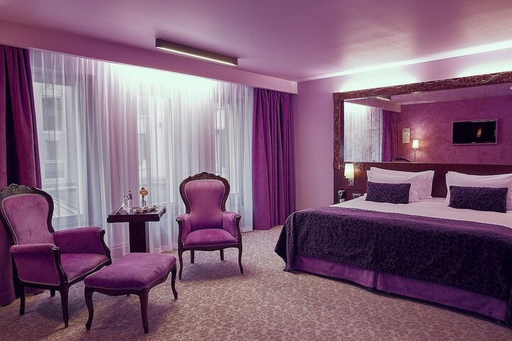 Room 15 of 123