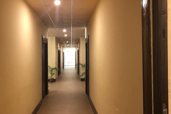 Ballroom/Hall 16 of 20