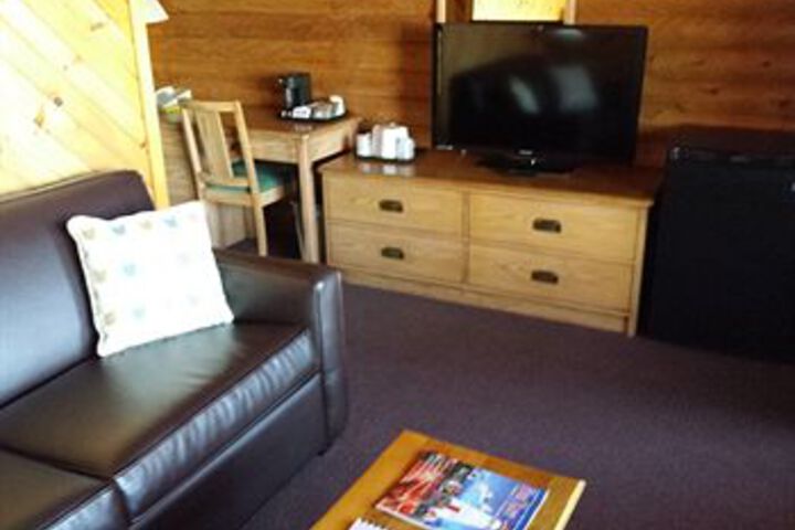Room 62 of 86