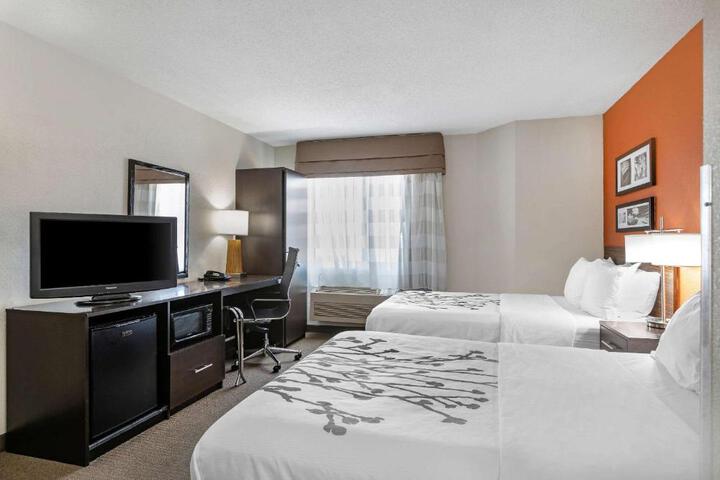 2 Double Beds (2 of 8)