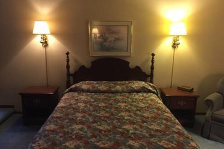 Room 7 of 10